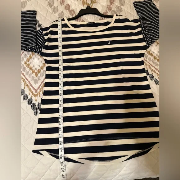 Nautica Women's Navy Striped Top. Size Medium. NWOT. - Picture 8 of 9